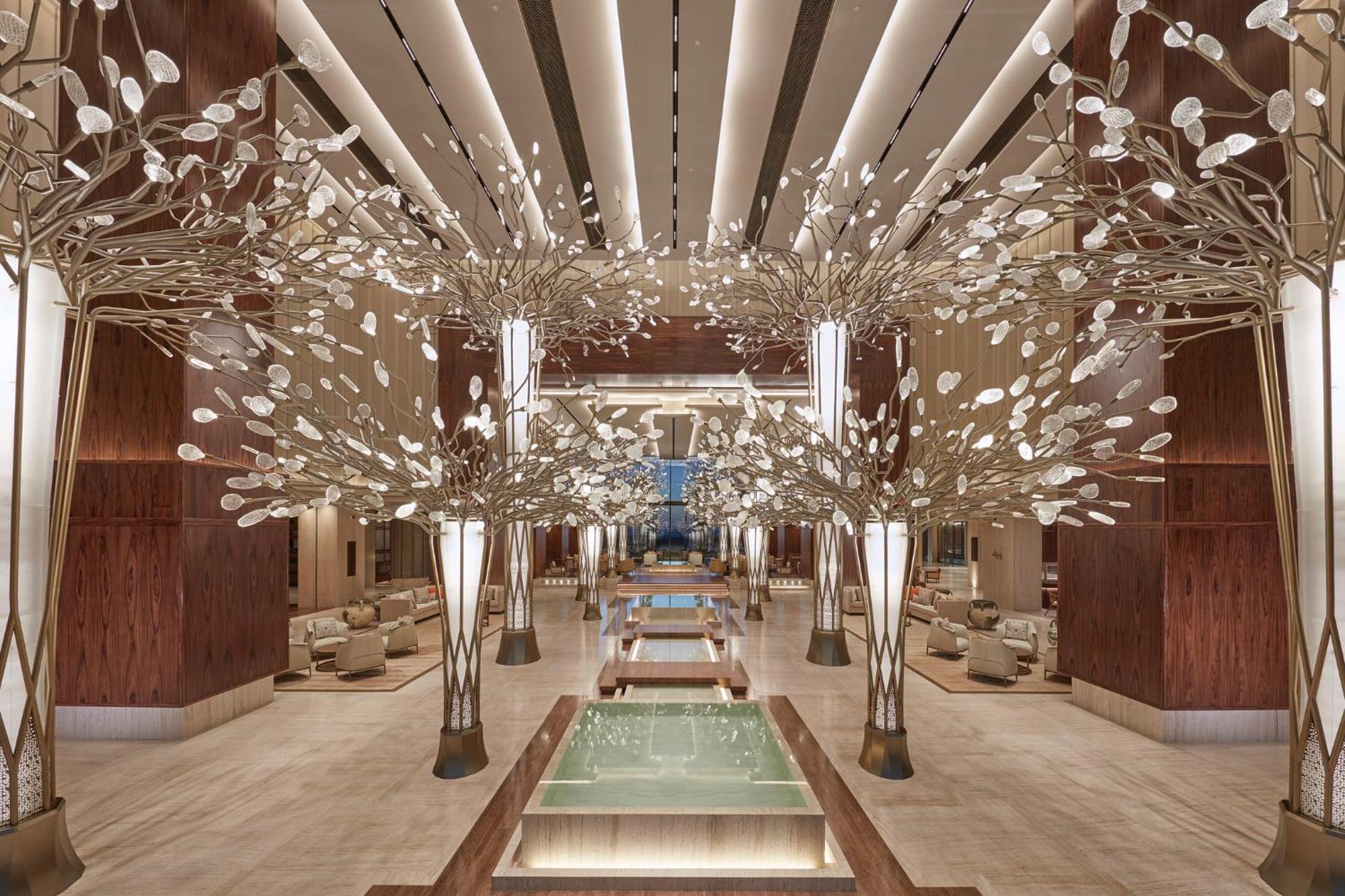 Mandarin Oriental Jumeira, Dubai Eksteriør billede The lobby of the Ritz-Carlton, DIFC