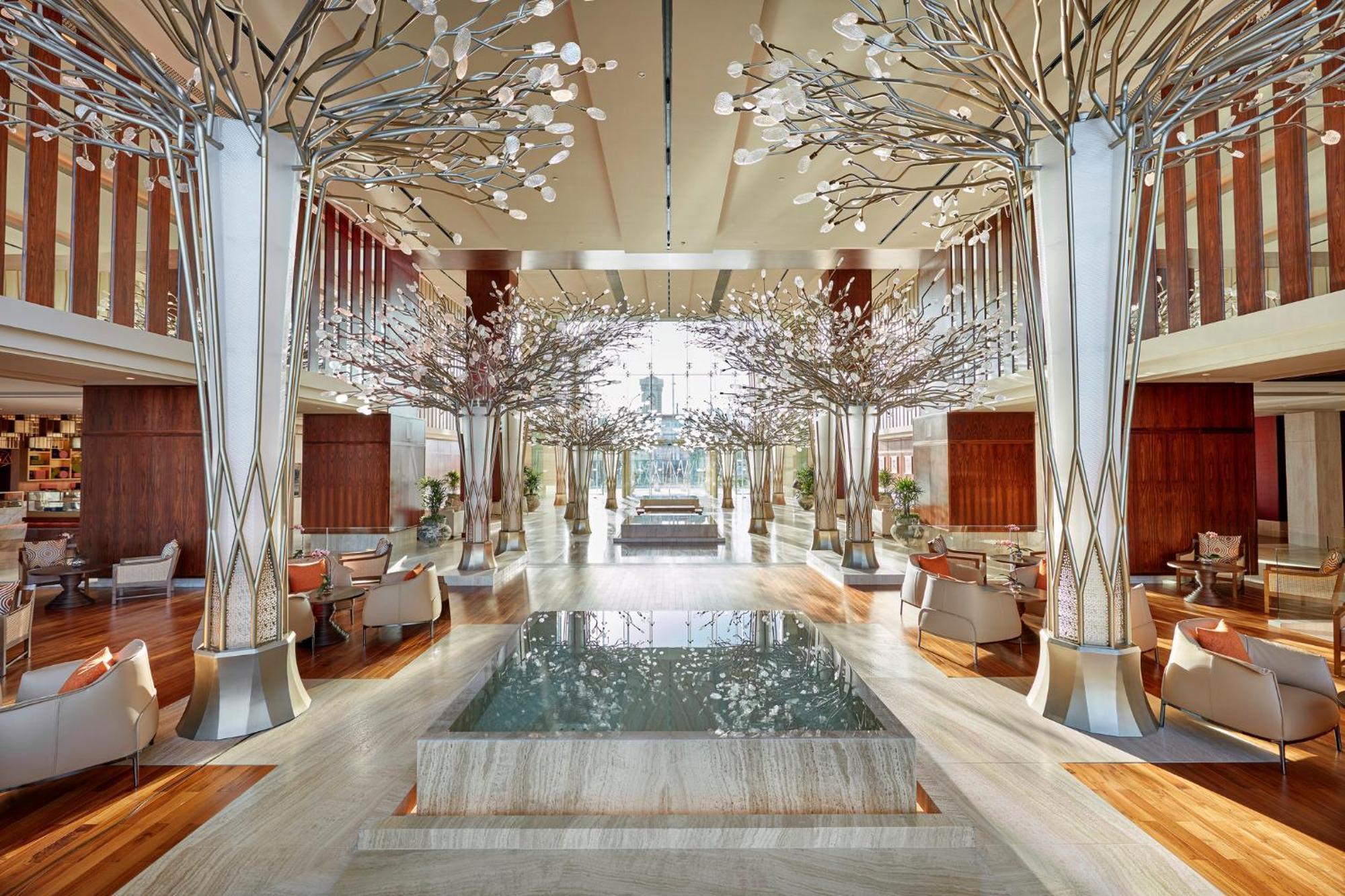 Mandarin Oriental Jumeira, Dubai Eksteriør billede The lobby of the hotel