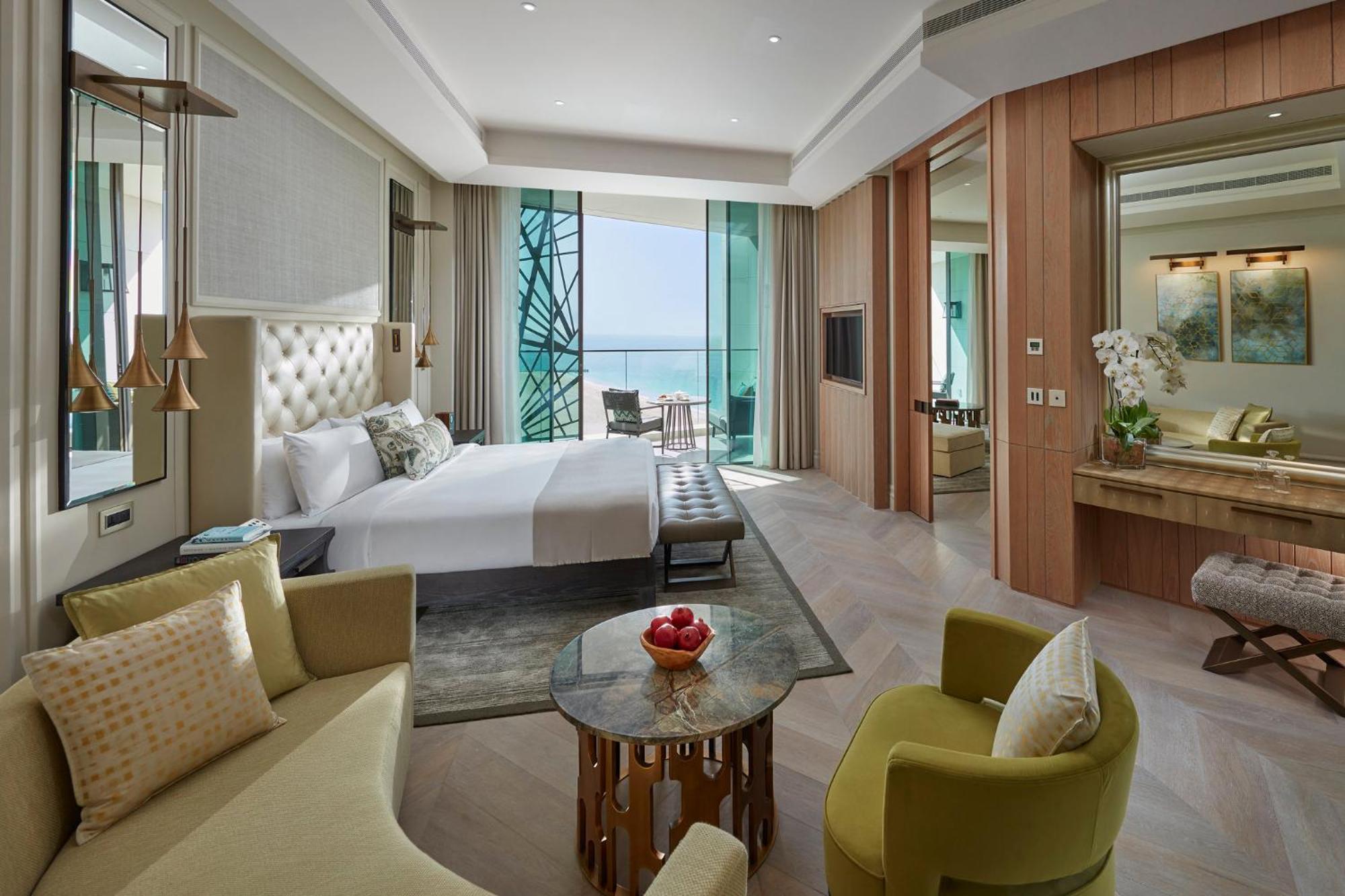 Mandarin Oriental Jumeira, Dubai Eksteriør billede A bedroom at the hotel